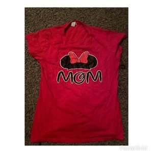 Disney mom tshirt (snug fit)
